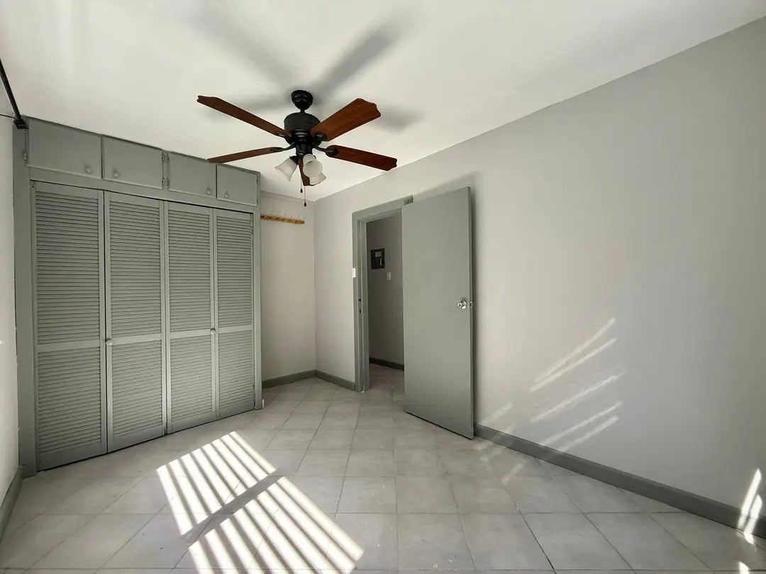 1067 Road Town 3 Bedroom Apartment 