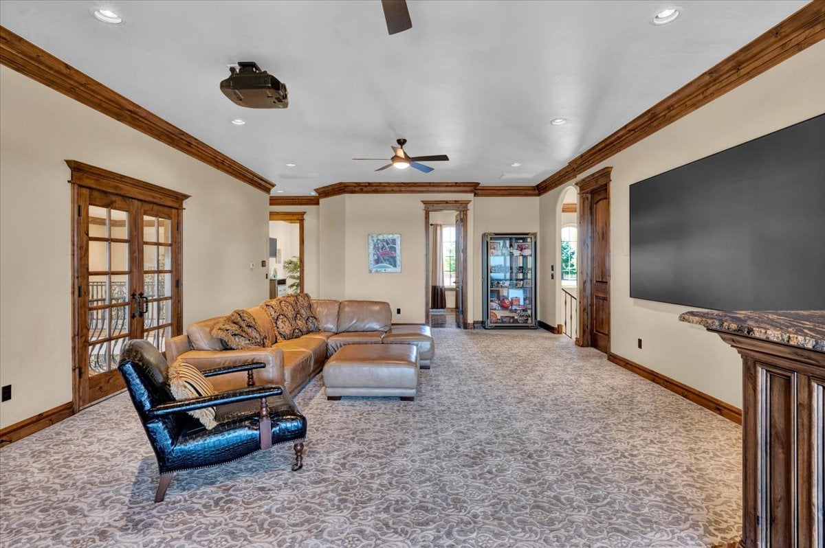 Casa Bella Estate – A Masterpiece of Luxury & Elegance in Mustang, Oklahoma - Wyatt Poindexter - The Agency 