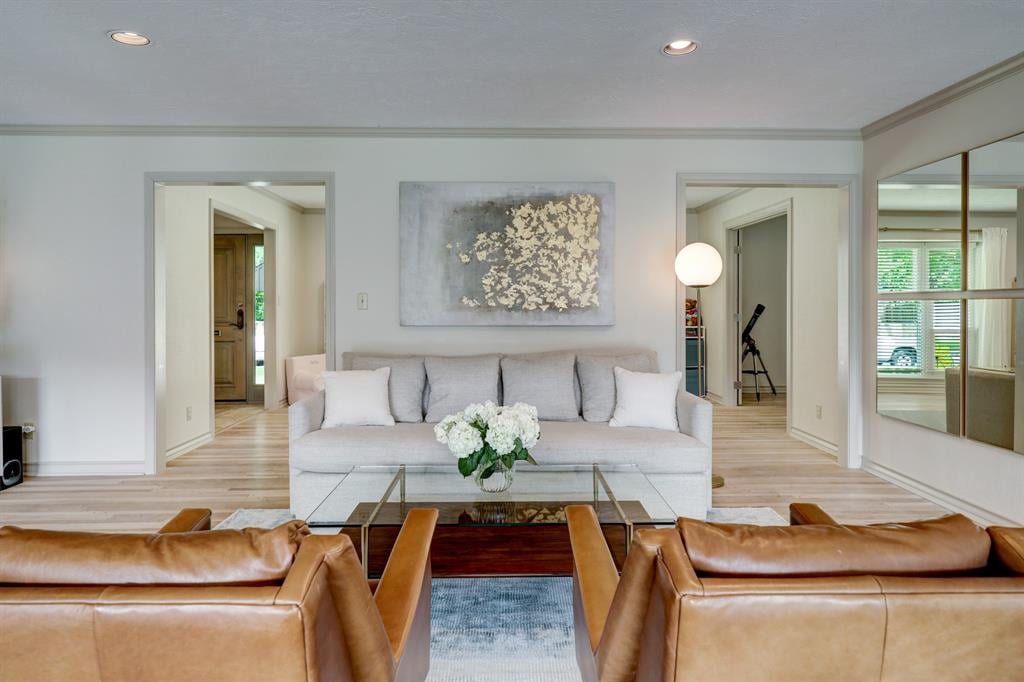 2103 Stoney Brook Dr