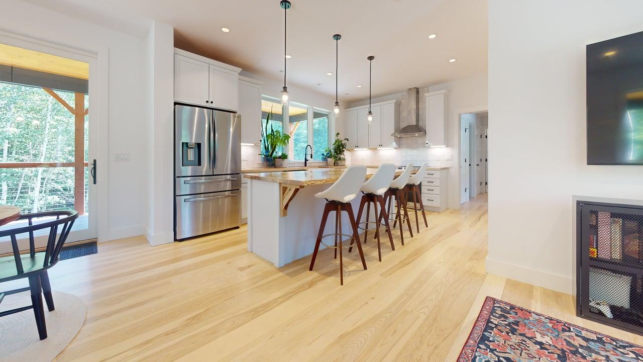 Modern Stratton Mountain Luxury 