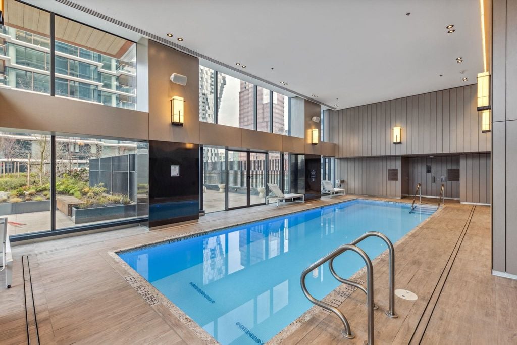 1408 Robson St, #1901