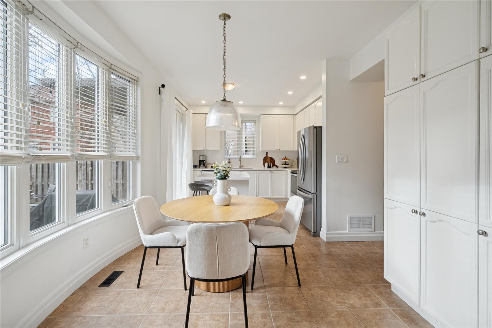 77 Fred Silvester rd