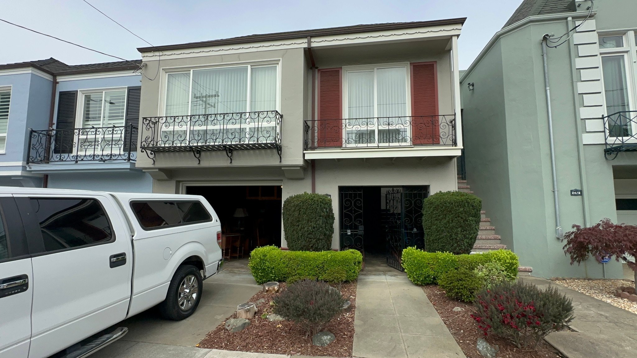2483 37th Avenue · Photo 1