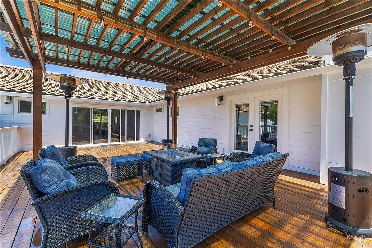 1660 Old Adobe Road
