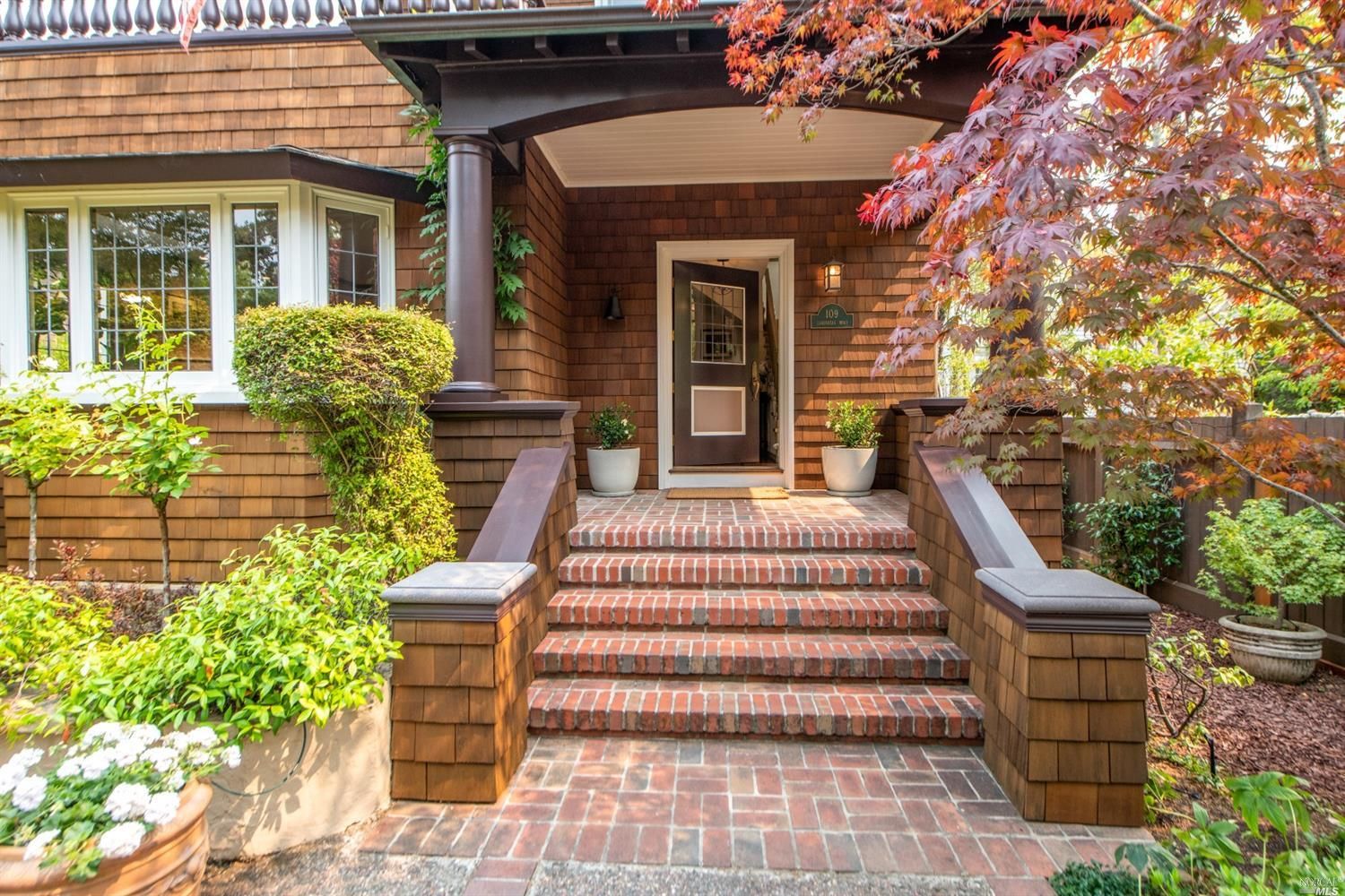 109 Lagunitas Rd