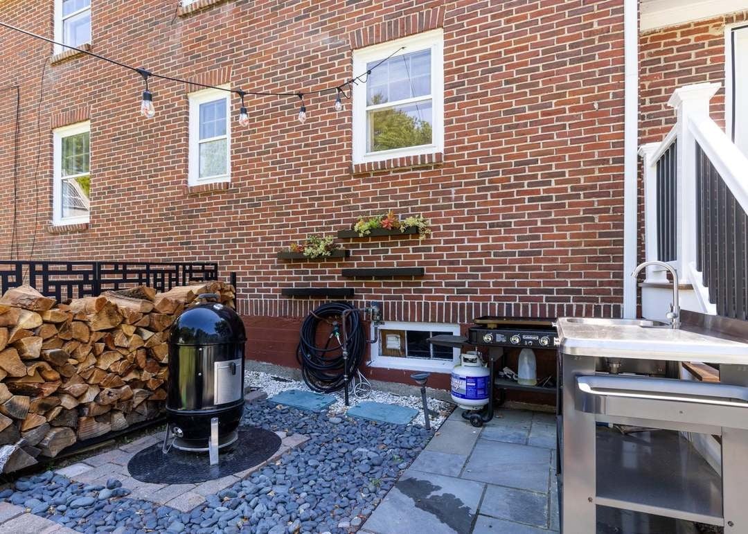 1 Drinkwater Rd