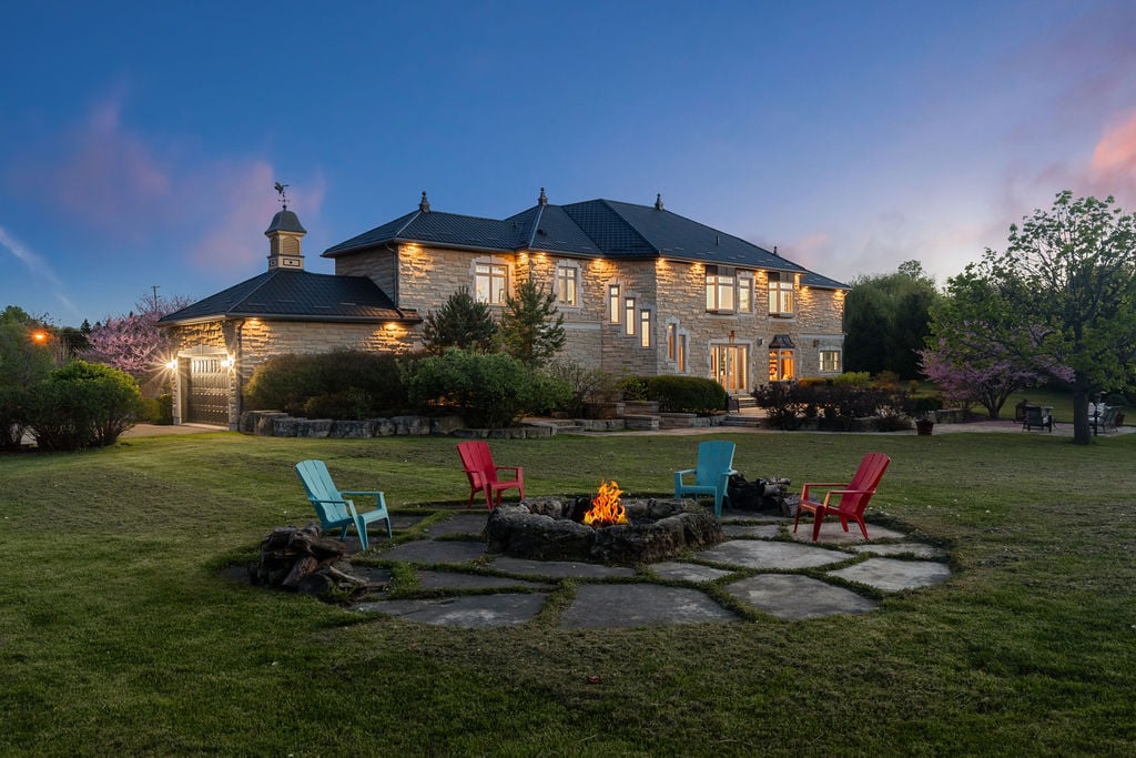 2659 2 Side Road, Burlington