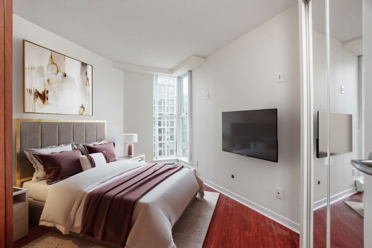 1009 Expo Blvd, #2009