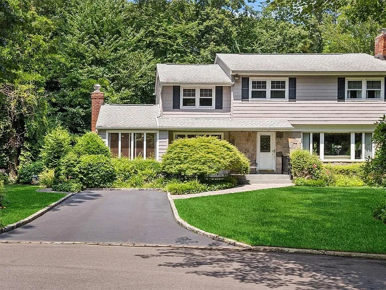 5 White Birch Ct