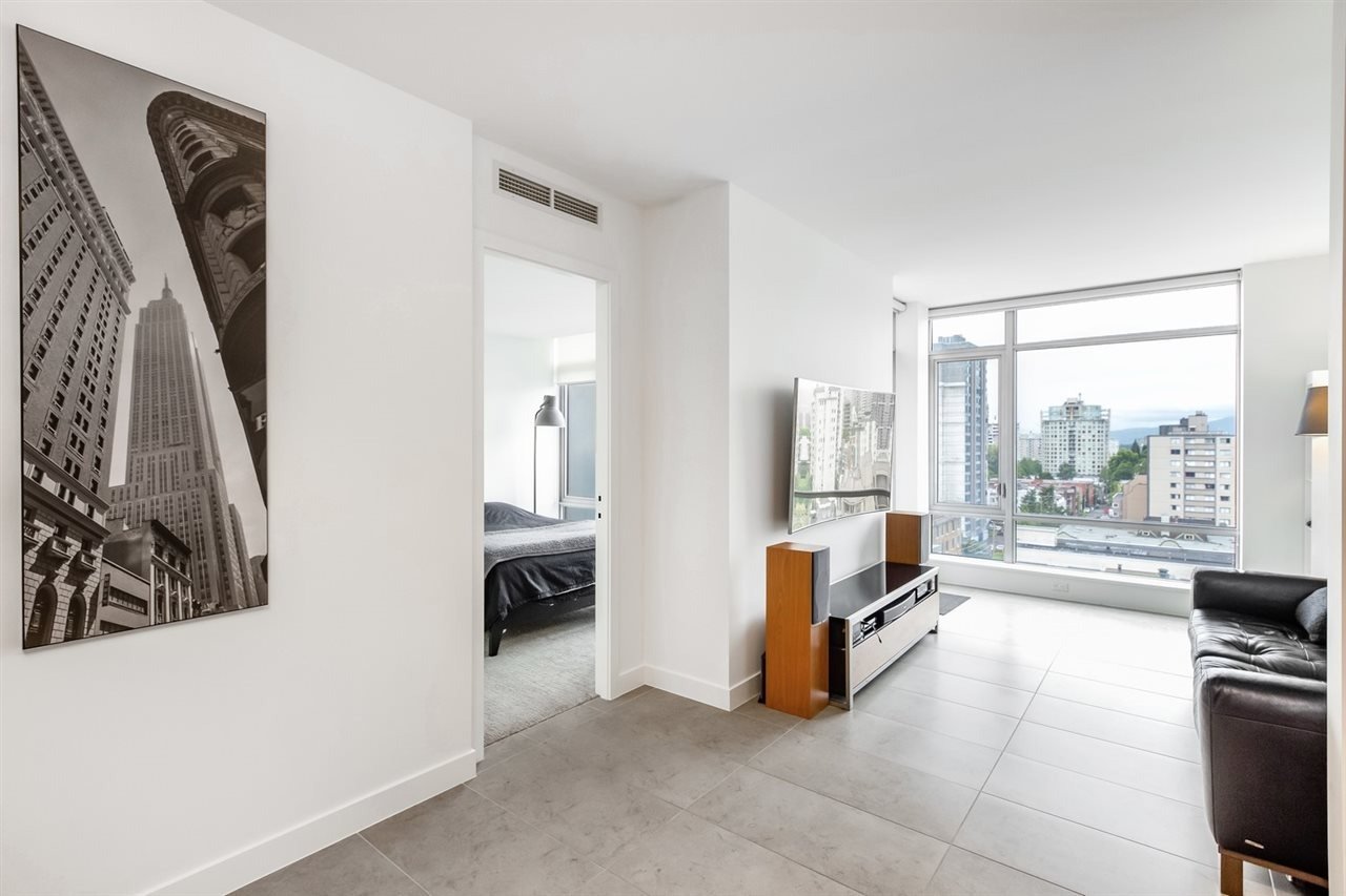 1028 Barclay St, #1406