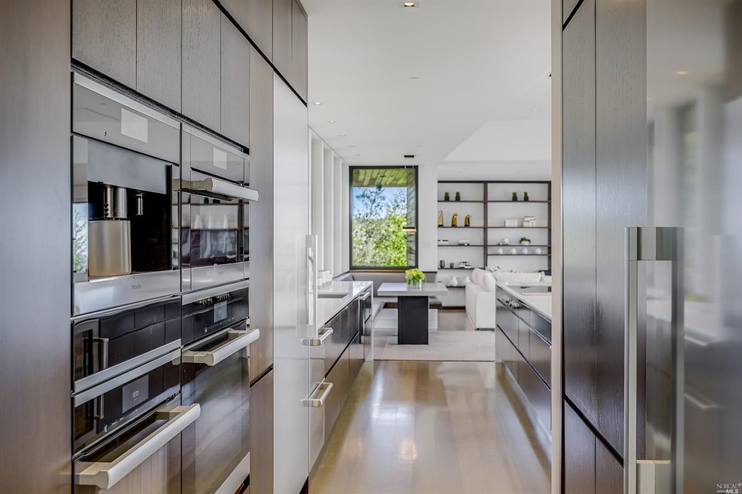 9 Walsh Dr