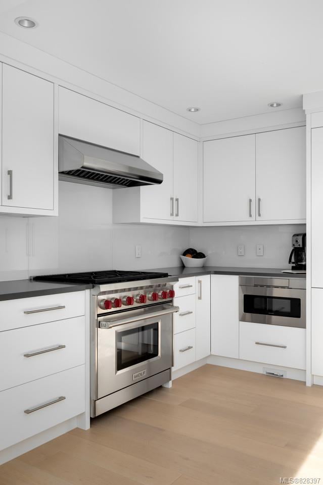 2378 Esplanade
