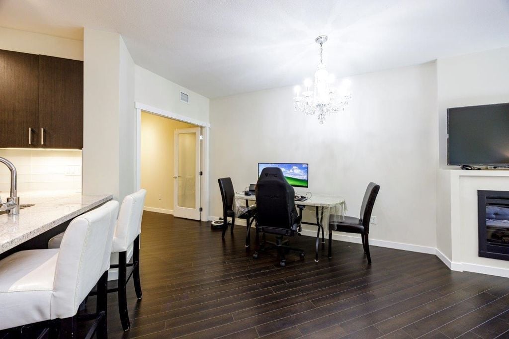119 W 22nd St, #126