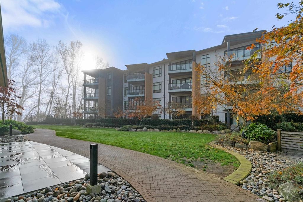 300 Salter St, #310