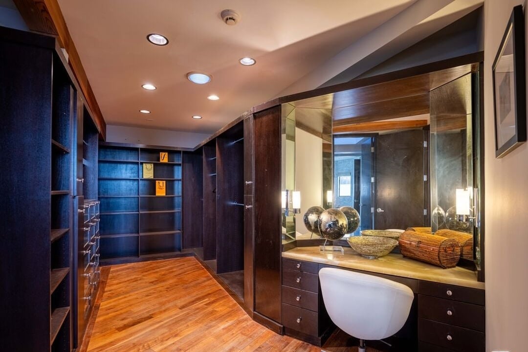 Orion Crest, Devlin Dr, 90069