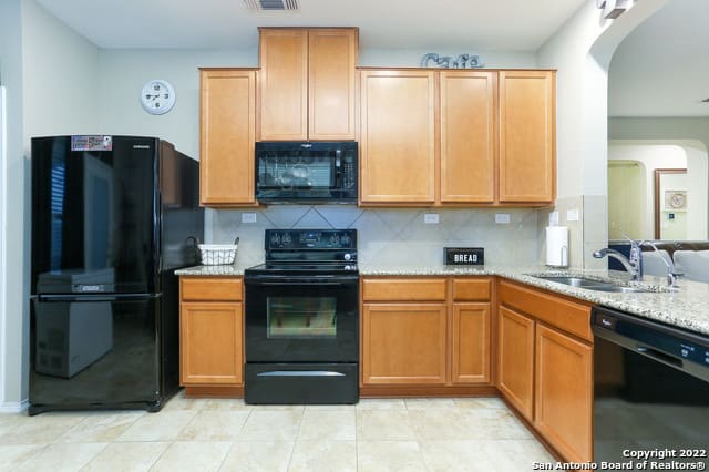 7323 Palomino Bay