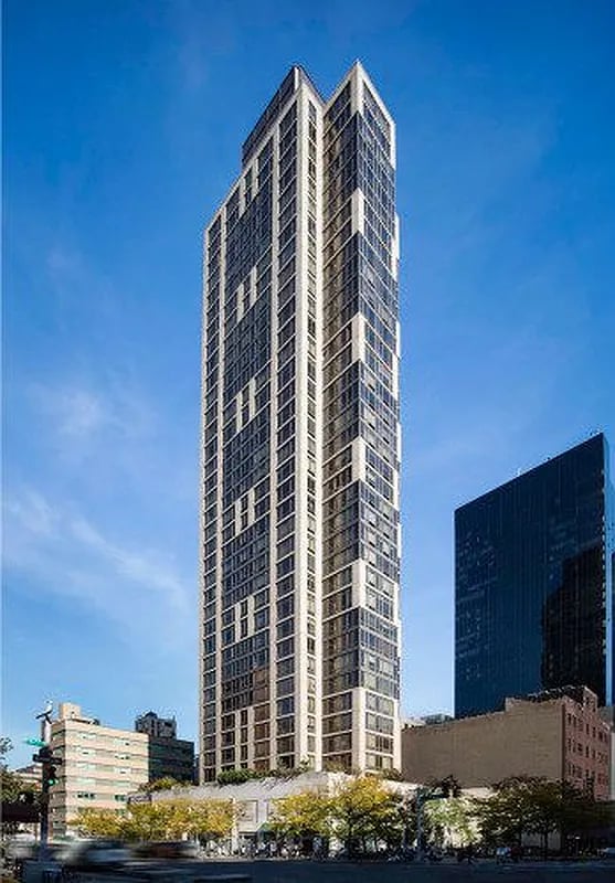 401 E 60th St, #8A+
