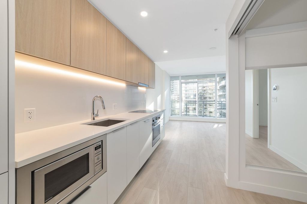 13318 104 Ave, #2407