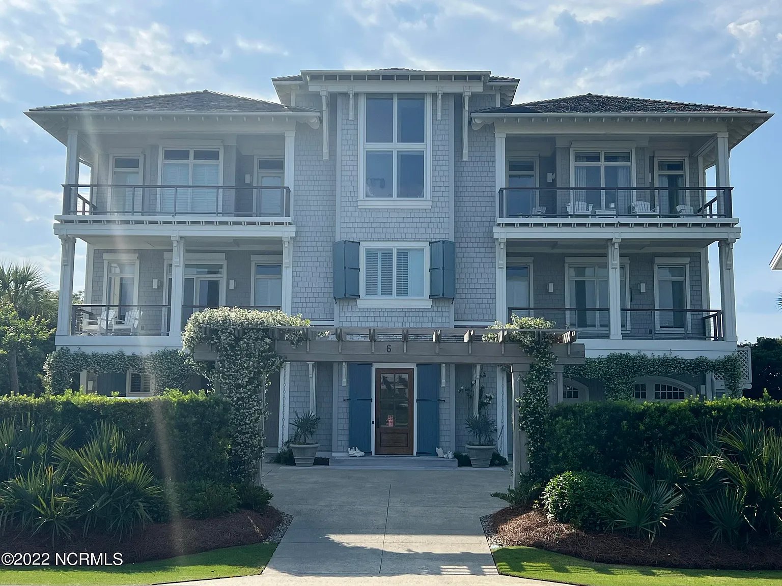 6 Beach Road S