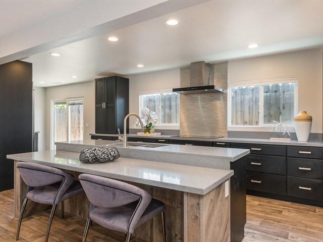 330 Palisades Dr