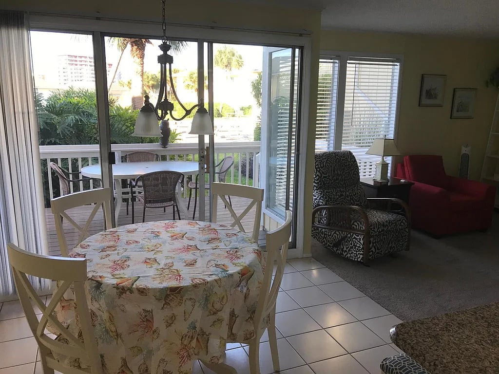 775 Gulf Shore Dr #1006