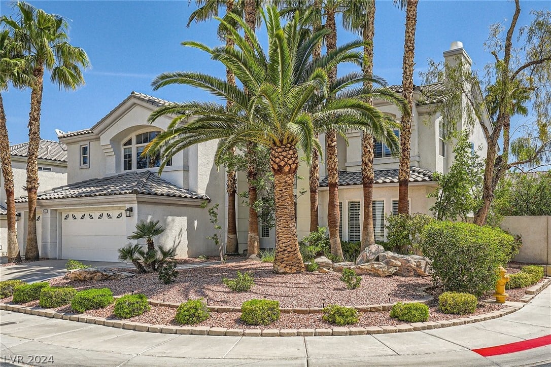 34 Tamarron Cliffs St