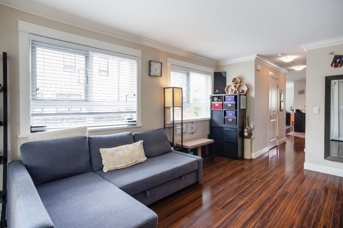 1130 Ewen Ave, #3