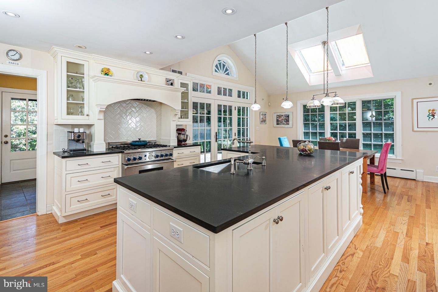 256 Edgerstoune Rd