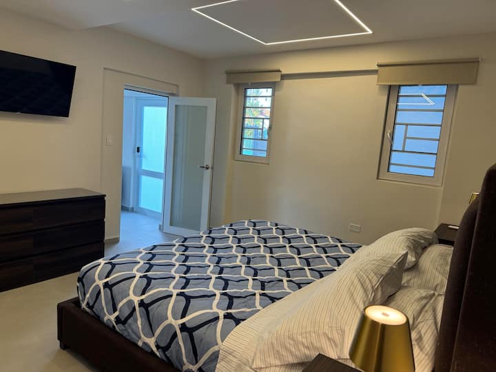 Beach House Apt 4 • 1BR + Sofa Bed • Sleeps 4 - Airbnb