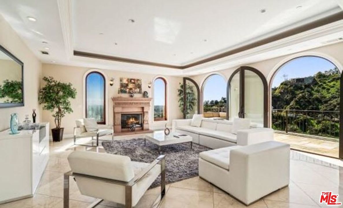 Symphony Grandeur