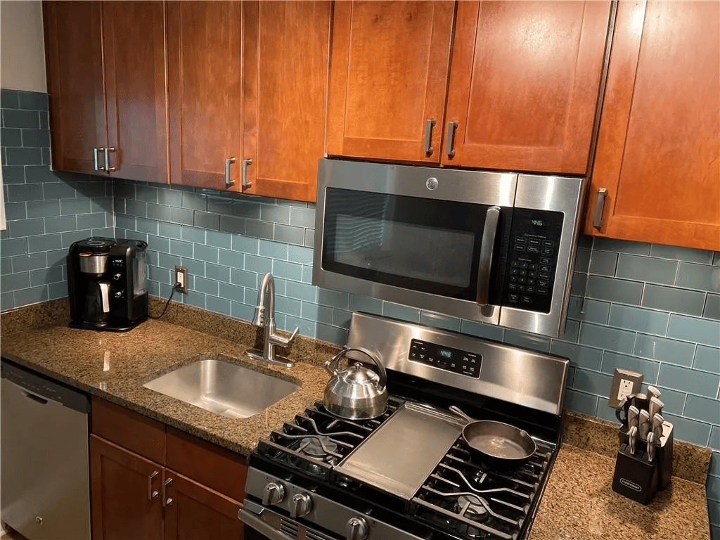 212 Berean Ave SE Apt 1
