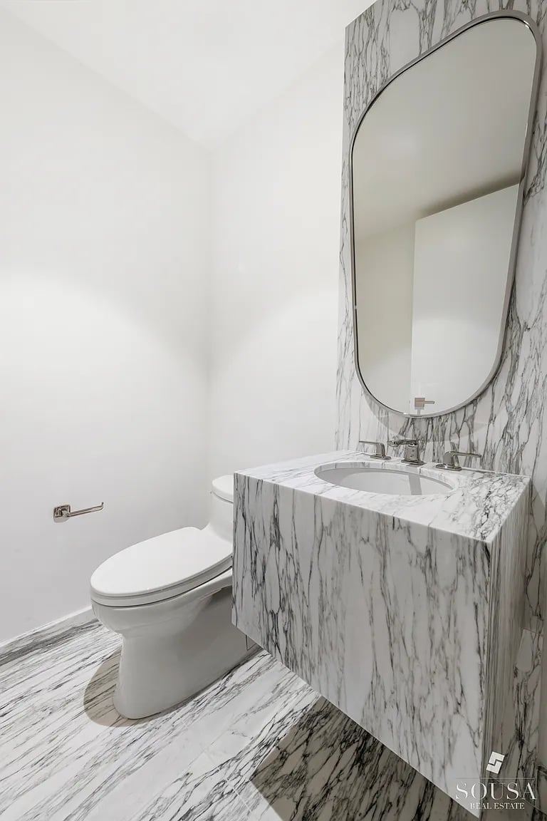 50 W 66th St #8A