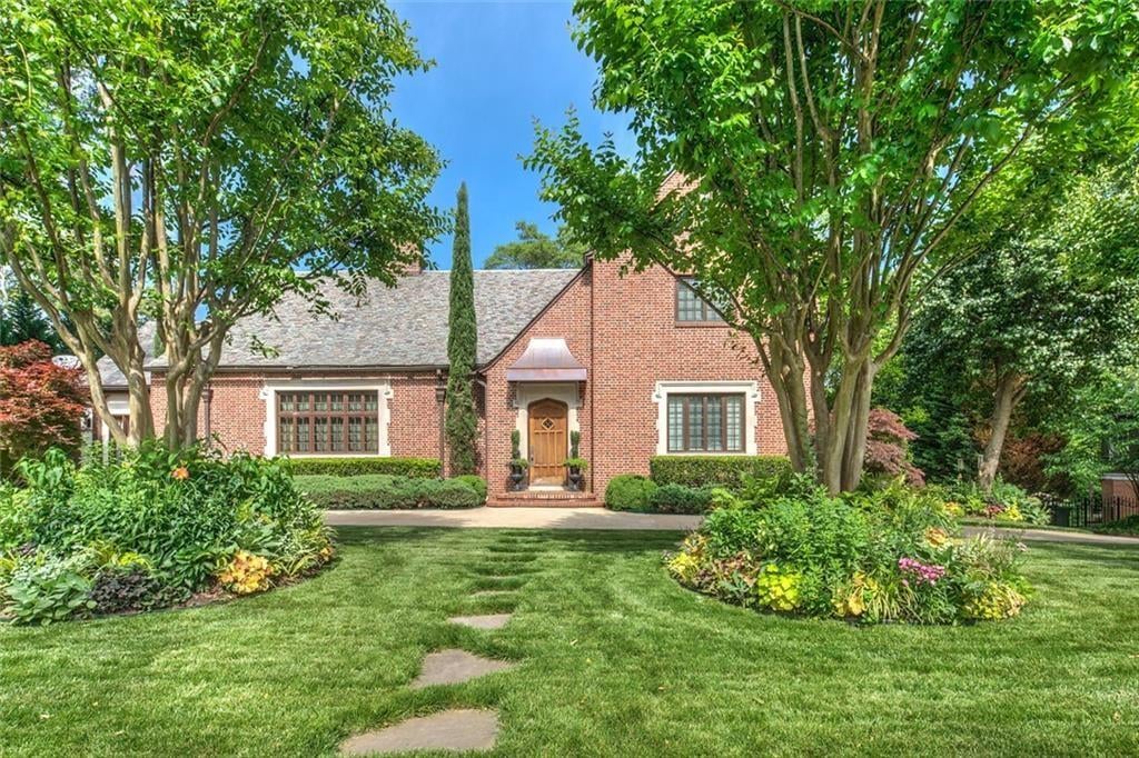 226 East Lake Drive