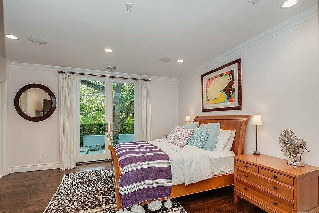 Crescent Retreat