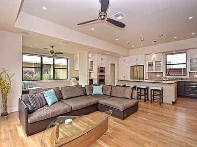 4212 Marathon Blvd