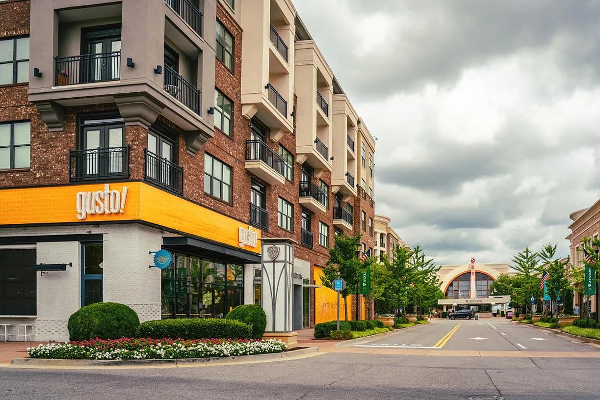 Hillstone with Basement Plan