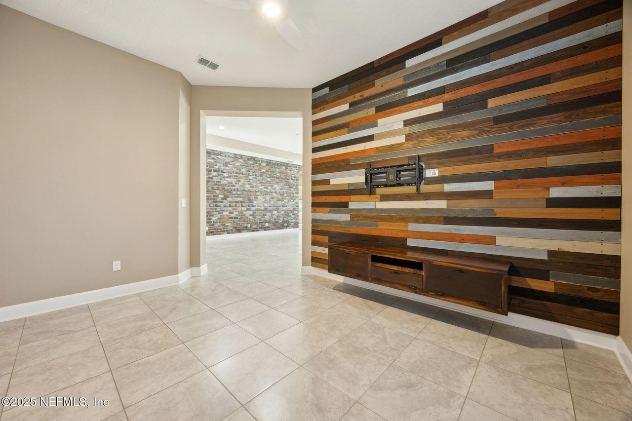 1479 Shadow Creek Dr