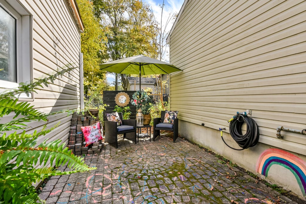 Bright and Welcoming