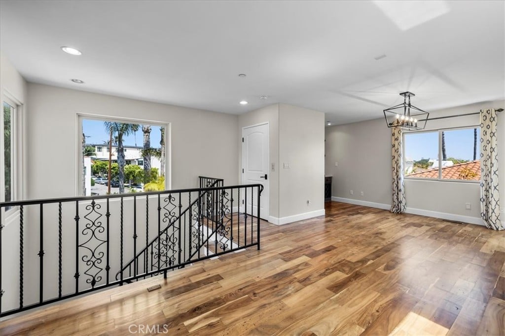 1126 Laurel Ave