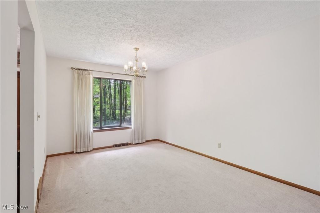 9110 Bernwood Ct