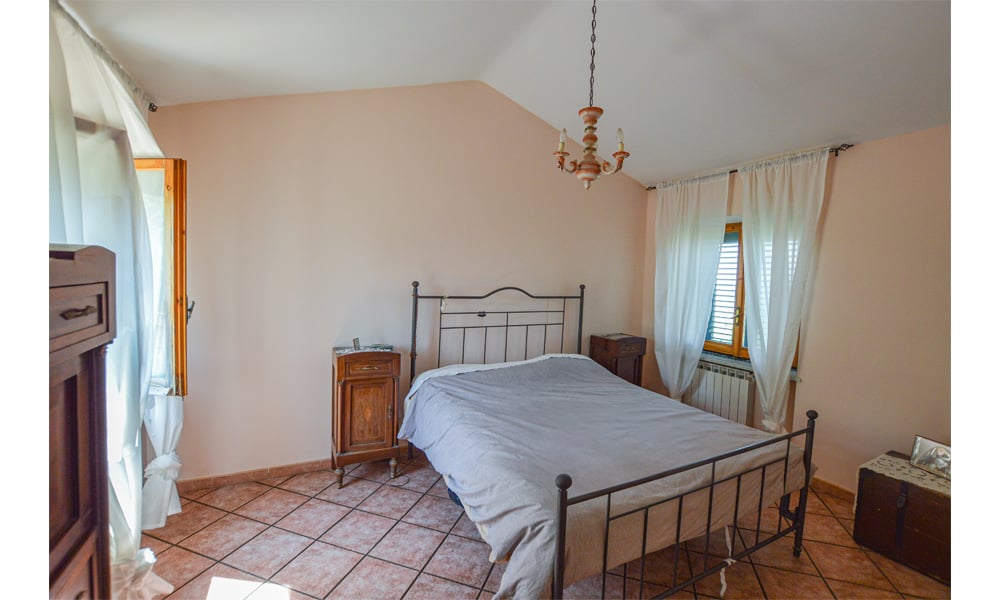 A Timeless Retreat in the Verdant Hills of Montelupone, Le Marche