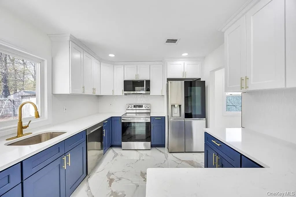 8 Grand Canyon Ln