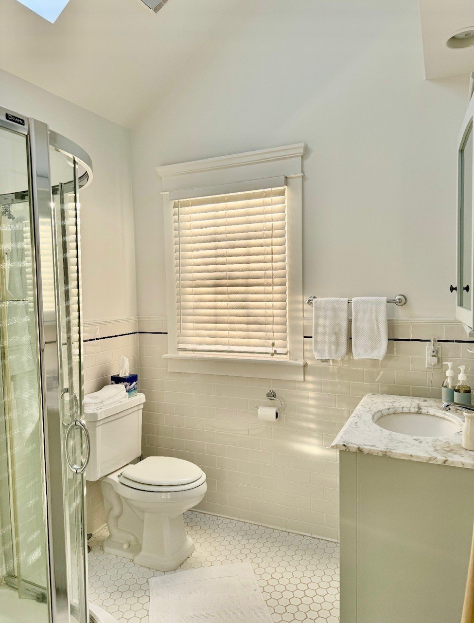 #344 Classic Bay Header