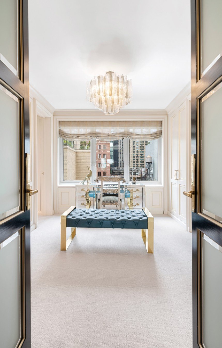 210 Central Park South, 11CD
