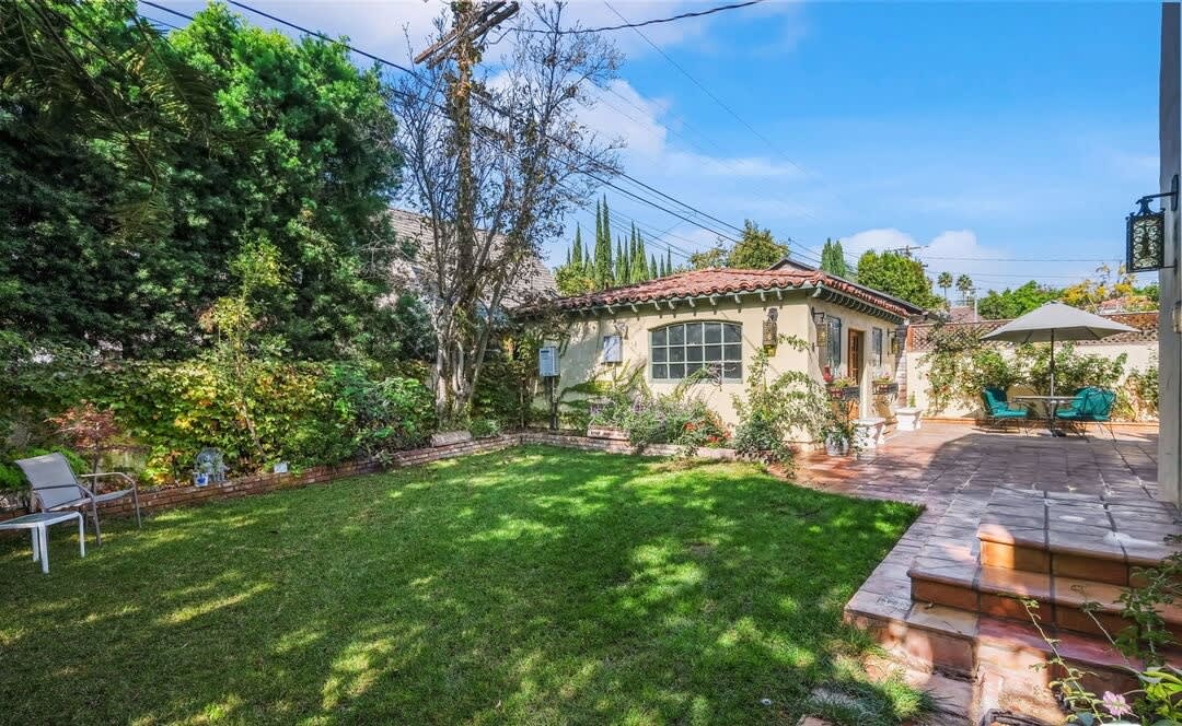 451 S Highland Ave