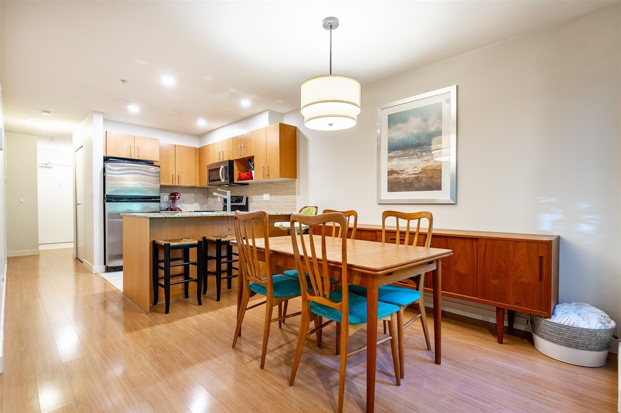 227-1633 Mackay Ave