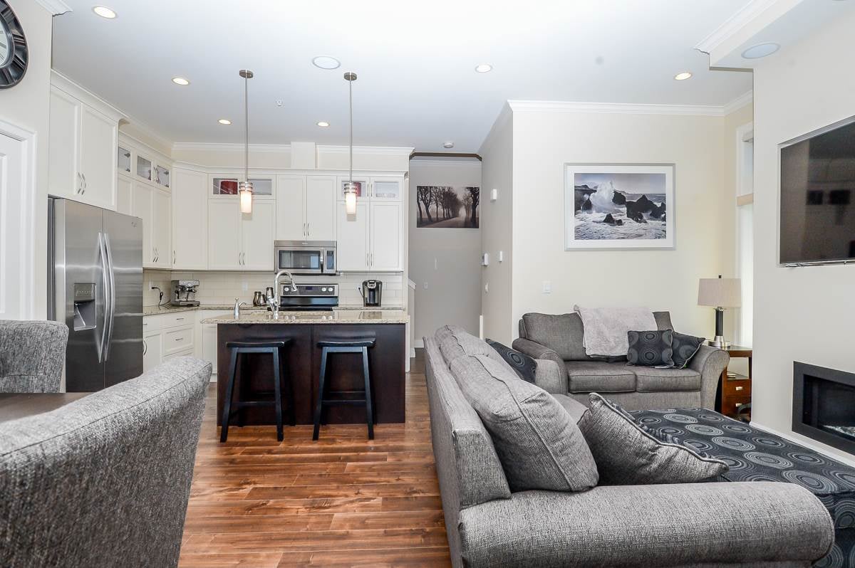 44-6026 Lindeman St