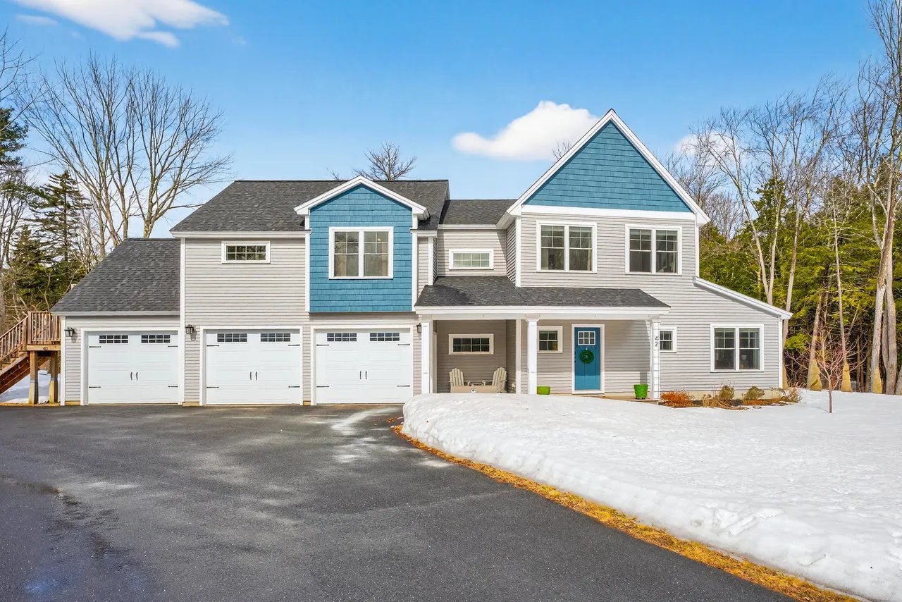 New Listing: 42 Hillside Road, Brunswick, ME 04011 – $695,000