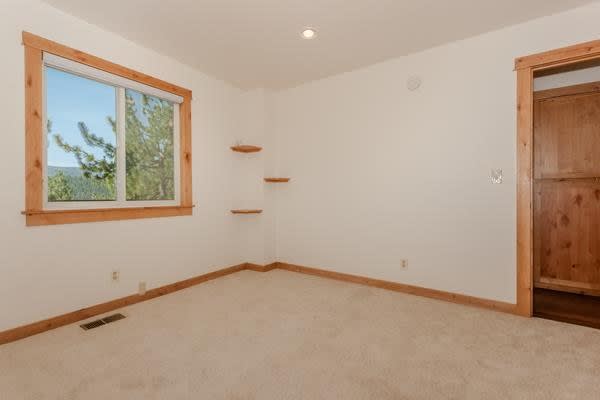 12495 Sierra Dr