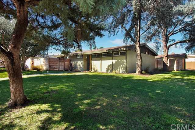 2495 Santa Ysabel